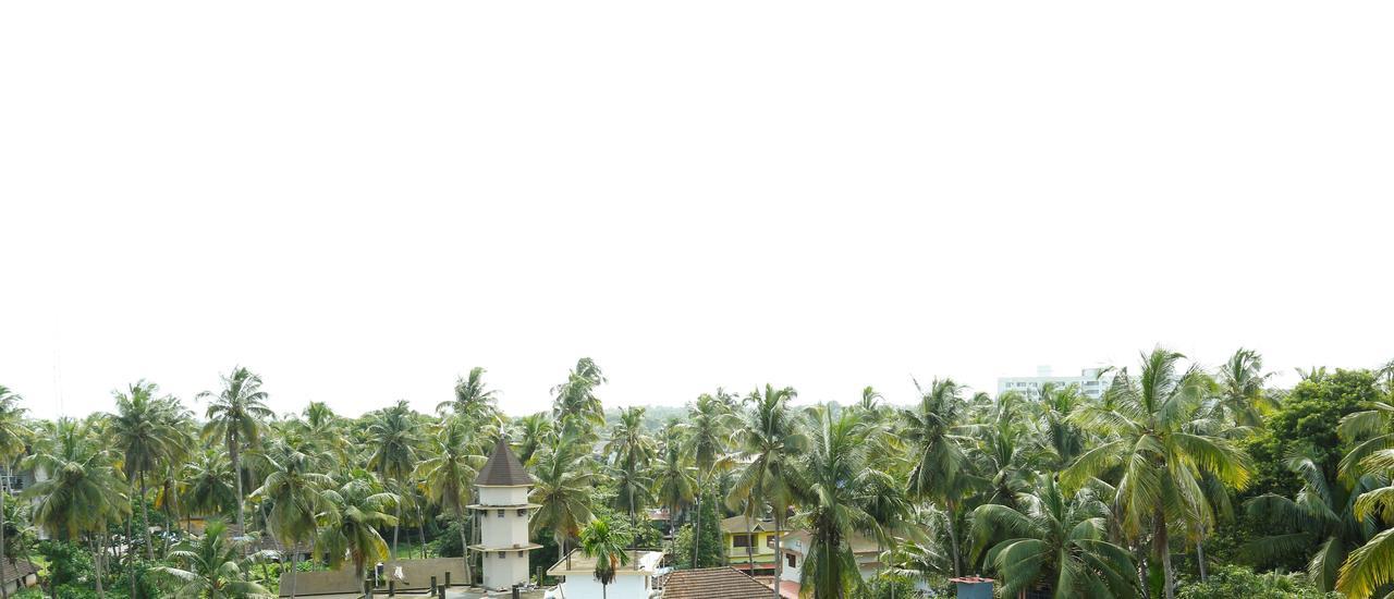 Orionis Kannur Bagian luar foto